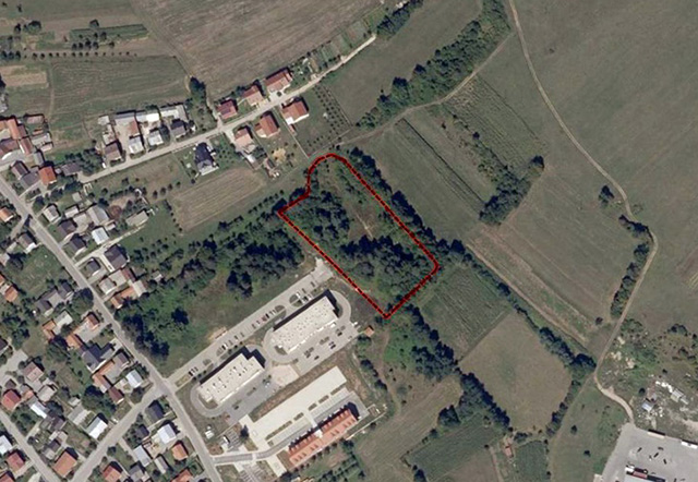 Na zračnoj slici označena je parcela Memorijalnog centra Domovinskog rata u Pazariškoj ulici                                                                                                                                                              